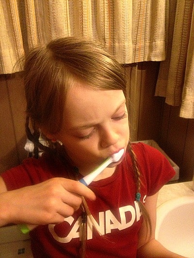 ARM & Hammer Tooth Tunes
