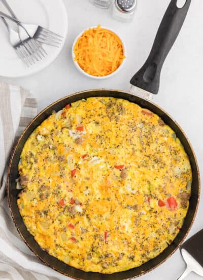 Sausage & Red Pepper Frittata - Sweet red peppers and savoury sausage are a delight together in this easy and delicious recipe. Served with a salad and fresh bread, it's the perfect quick weeknight meal!