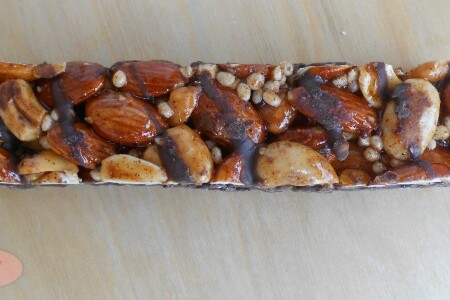 KIND Dark Chocolate Chili Almond Bars Review