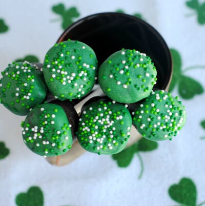 St. Patty's Day Marshmallow Pops