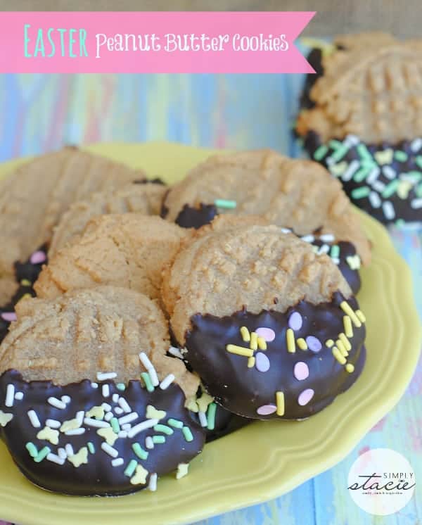 Easter Peanut Butter Cookies - take an ordinary peanut butter cookie and turn it into an Easter treat!