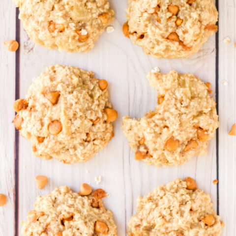 Pineapple Oatmeal Scotchies - Moist, chewy oatmeal cookies packed with pineapple and butterscotch are a delicious treat. Made with pantry items, they are quick and easy to whip together.
