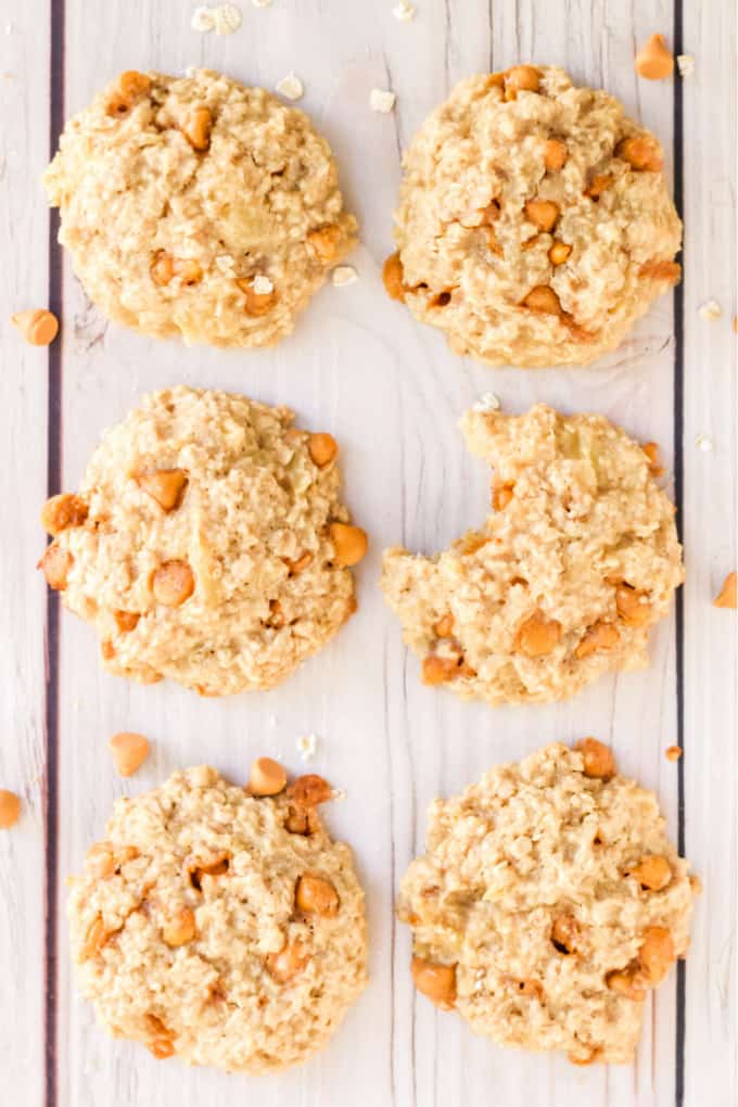 Pineapple Oatmeal Scotchies - Moist, chewy oatmeal cookies packed with pineapple and butterscotch are a delicious treat. Made with pantry items, they are quick and easy to whip together.