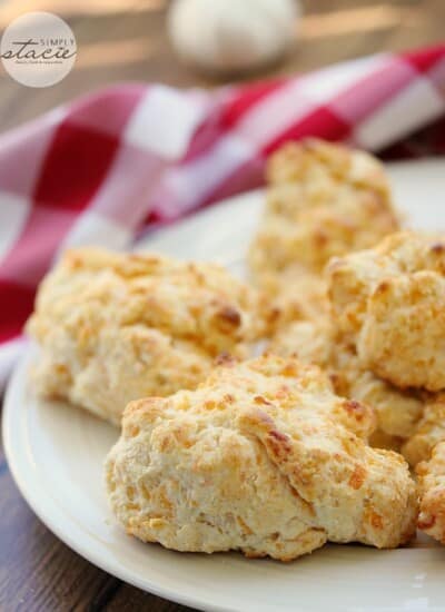 Easy Cheesey Garlic Biscuits