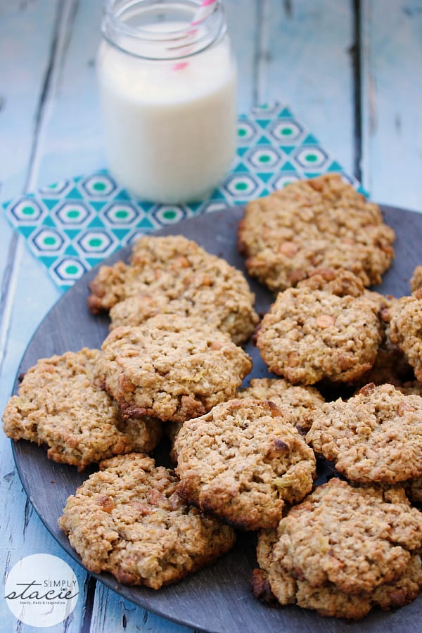 Pineapple Oatmeal Scotchies - Moist, chewy oatmeal cookies packed with pineapple and butterscotch are a delicious treat. Made with pantry items, they are quick and easy to whip together.