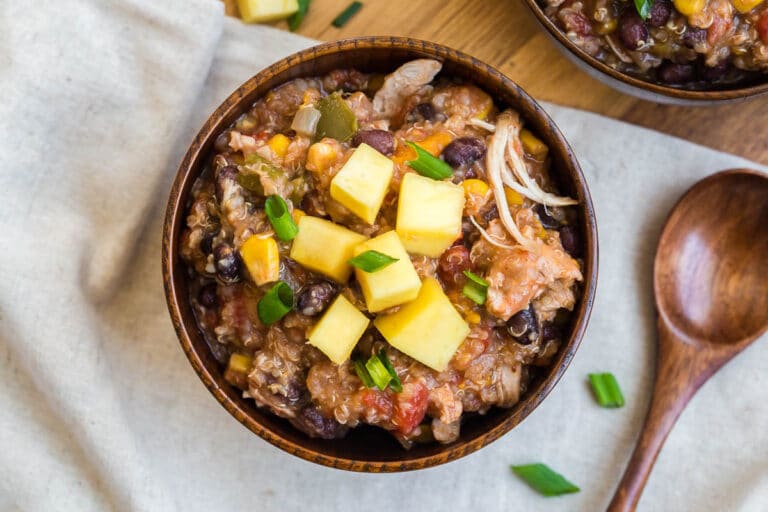 Slow Cooker Chicken Quinoa Chili