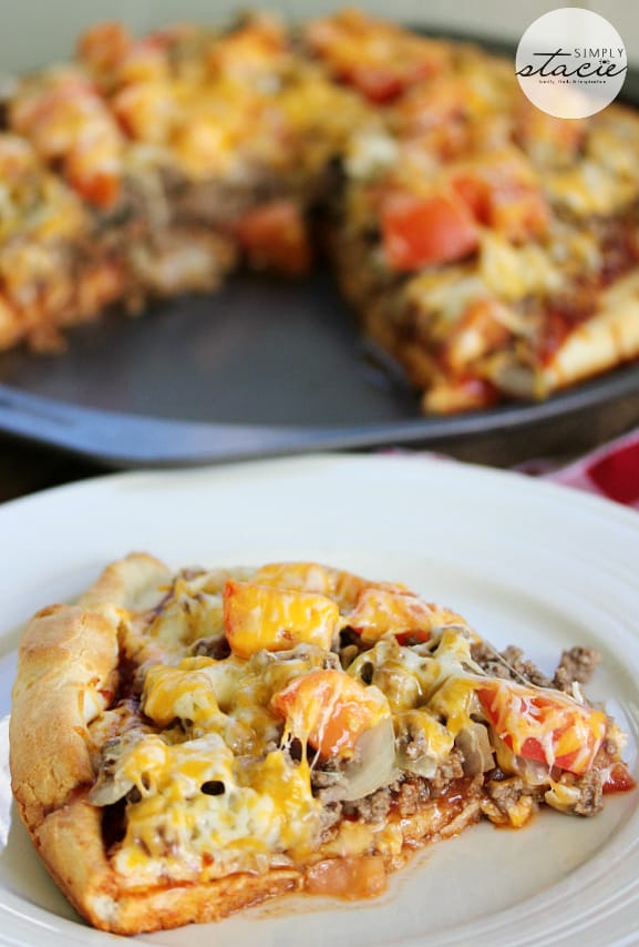 Cheeseburger Pizza - Two American favorites in one! Your kids will ask for this homemade pizza recipe again and again.