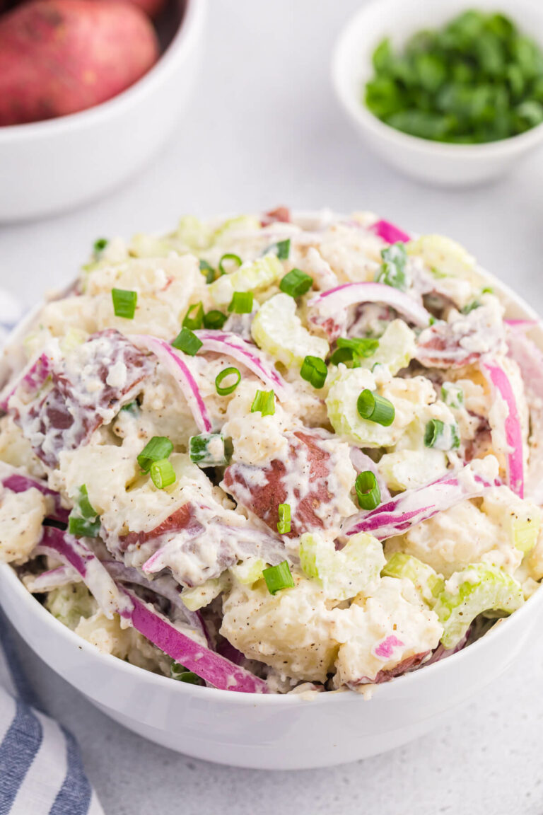 The salad in a bowl.