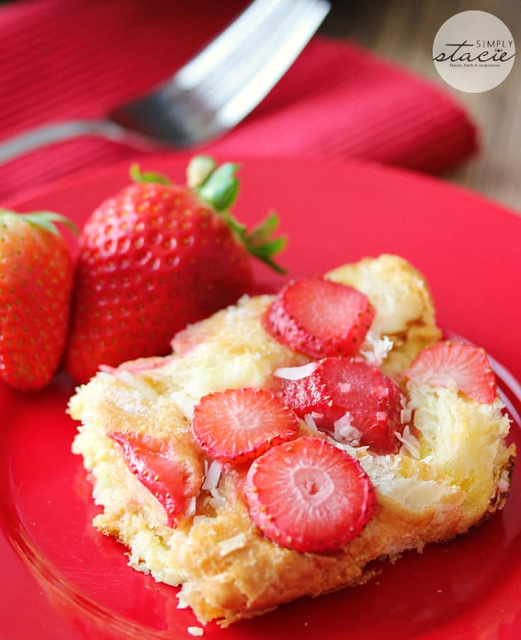 Strawberry & Coconut Breakfast Casserole - This is such a quick and easy overnight breakfast casserole to throw together. The strawberries add a beautiful colour, and the coconut is a delicious surprise flavour!