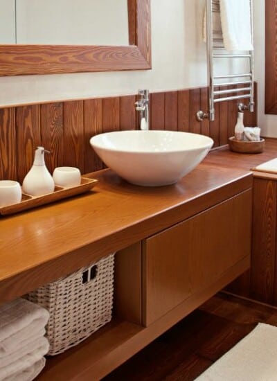 22 Easy Ways to Declutter and Organize Your Bathroom