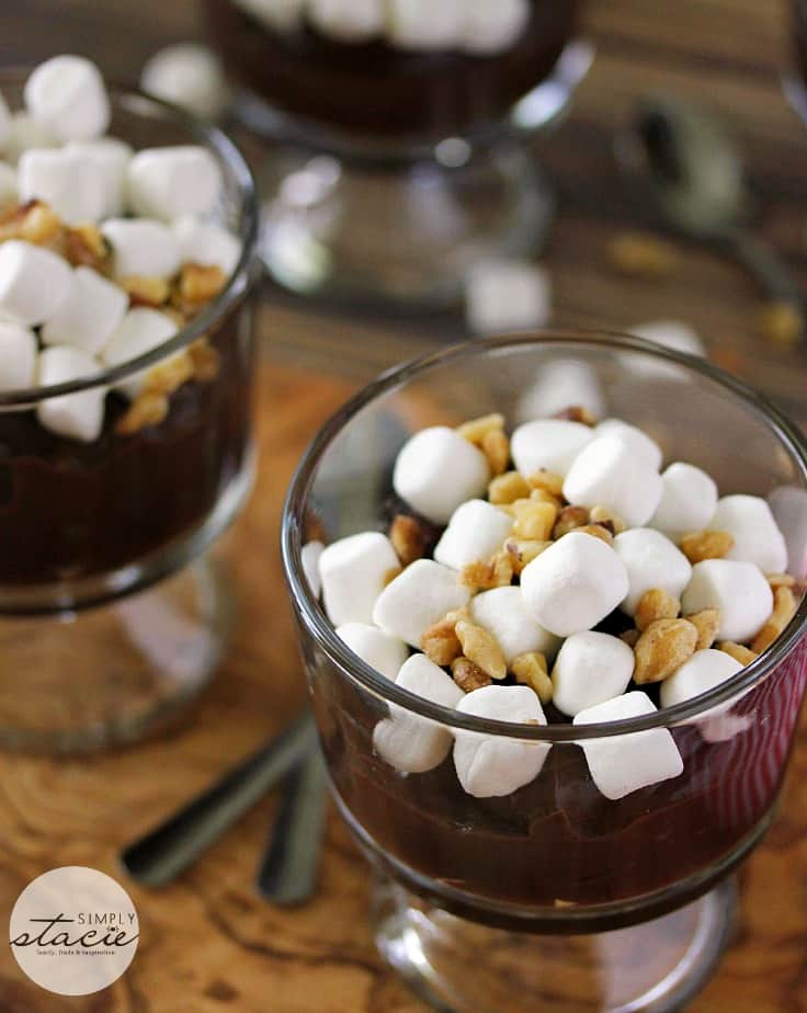 Rocky Road Pudding - Indulge in this decadent chocolate dessert made with creamy homemade chocolate pudding and topped with marshmallows and walnuts!