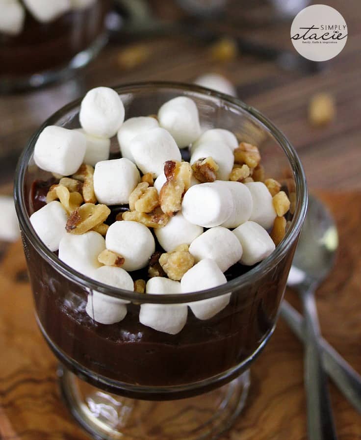 Rocky Road Pudding - Indulge in this decadent chocolate dessert made with creamy homemade chocolate pudding and topped with marshmallows and walnuts!