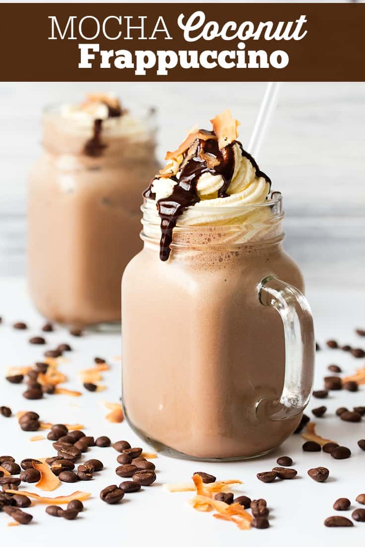 Mocha Coconut Frappuccino - en cafe-verdig, hjemme-avkjølt kaffe godbit. Smaken av mokka og kokos passer perfekt i denne kjølige og kremete frappuccino.