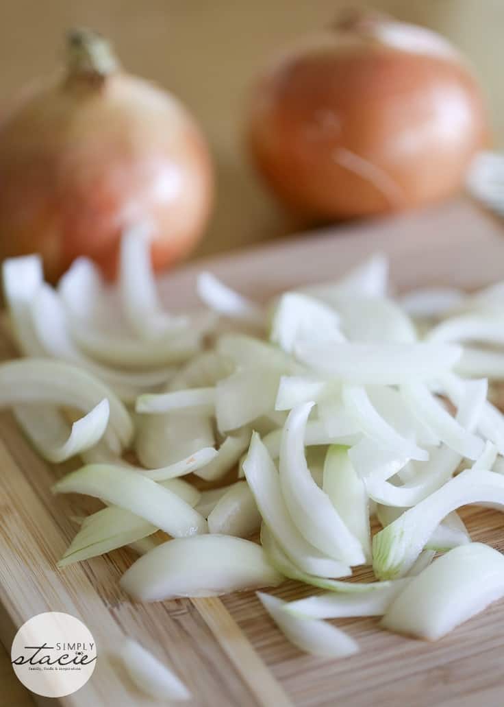 French Onion Stuffed Mushrooms - Try these fibre-packed bites of heaven! This easy appetizer recipe not only delicious, but also healthy too!