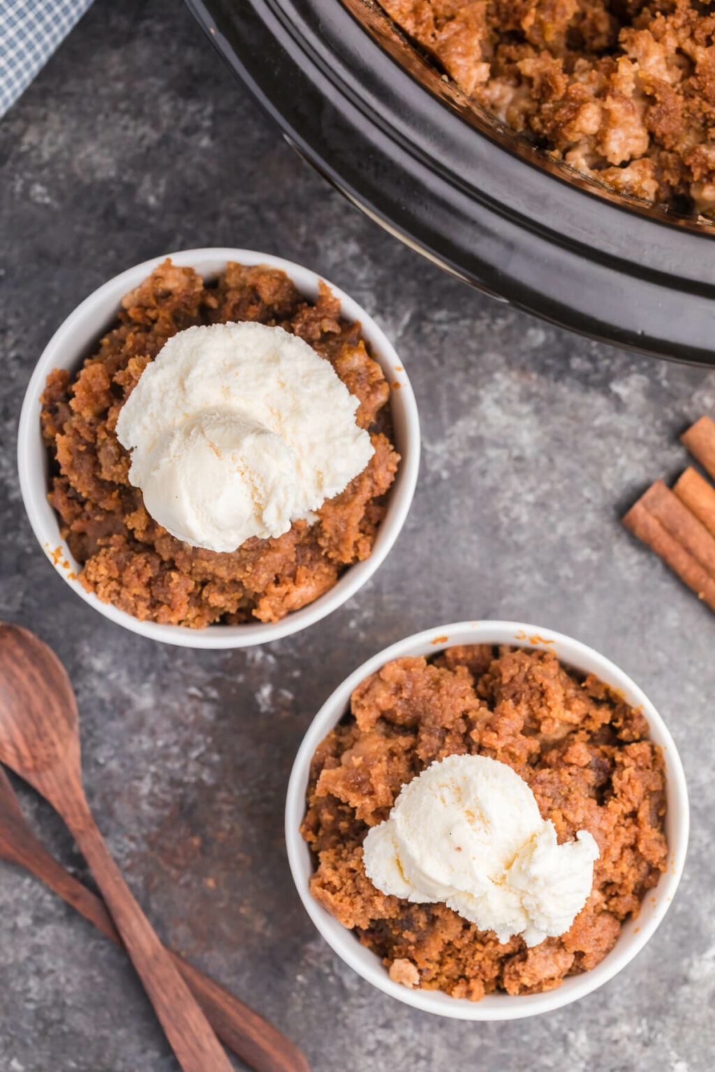 Slow Cooker Pumpkin Dump Cake Simply Stacie