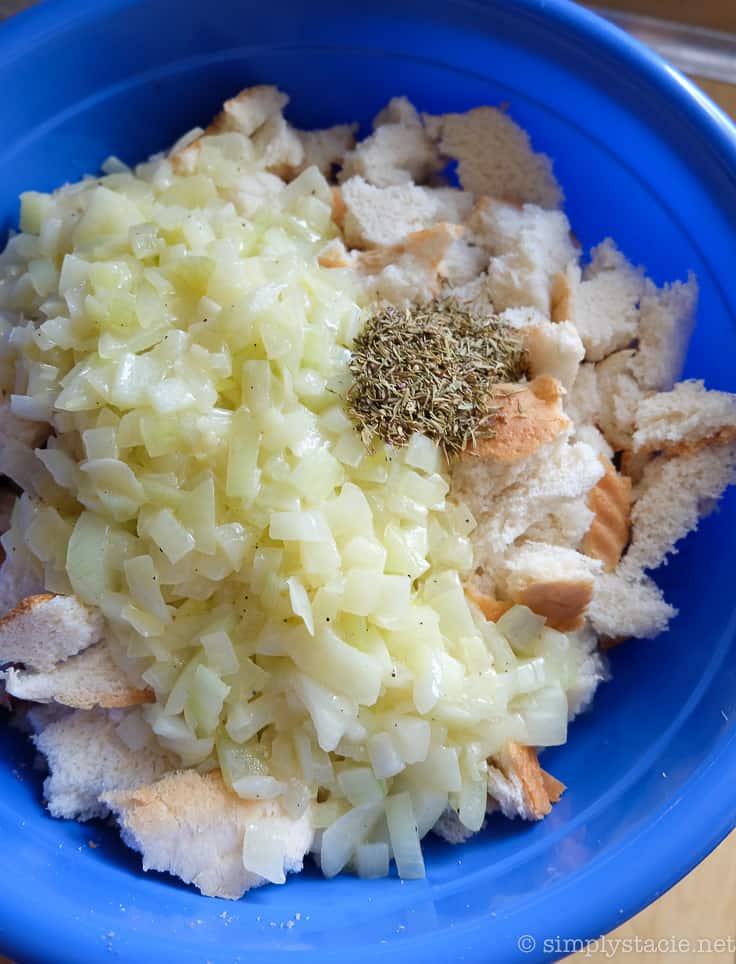 Mom's Simple Stuffing for Turkey - Make this recipe once and you'll remember it for life! 