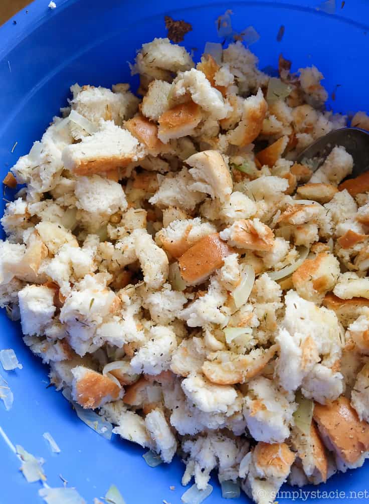 Mom's Simple Stuffing for Turkey - Make this recipe once and you'll remember it for life! 