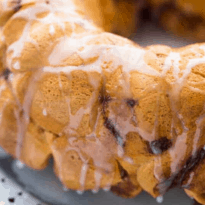 Cinnamon Roll Monkey Bread - You’ll love this easy dessert hack! Instead of making cinnamon rolls, give this scrumptious monkey bread recipe a try.