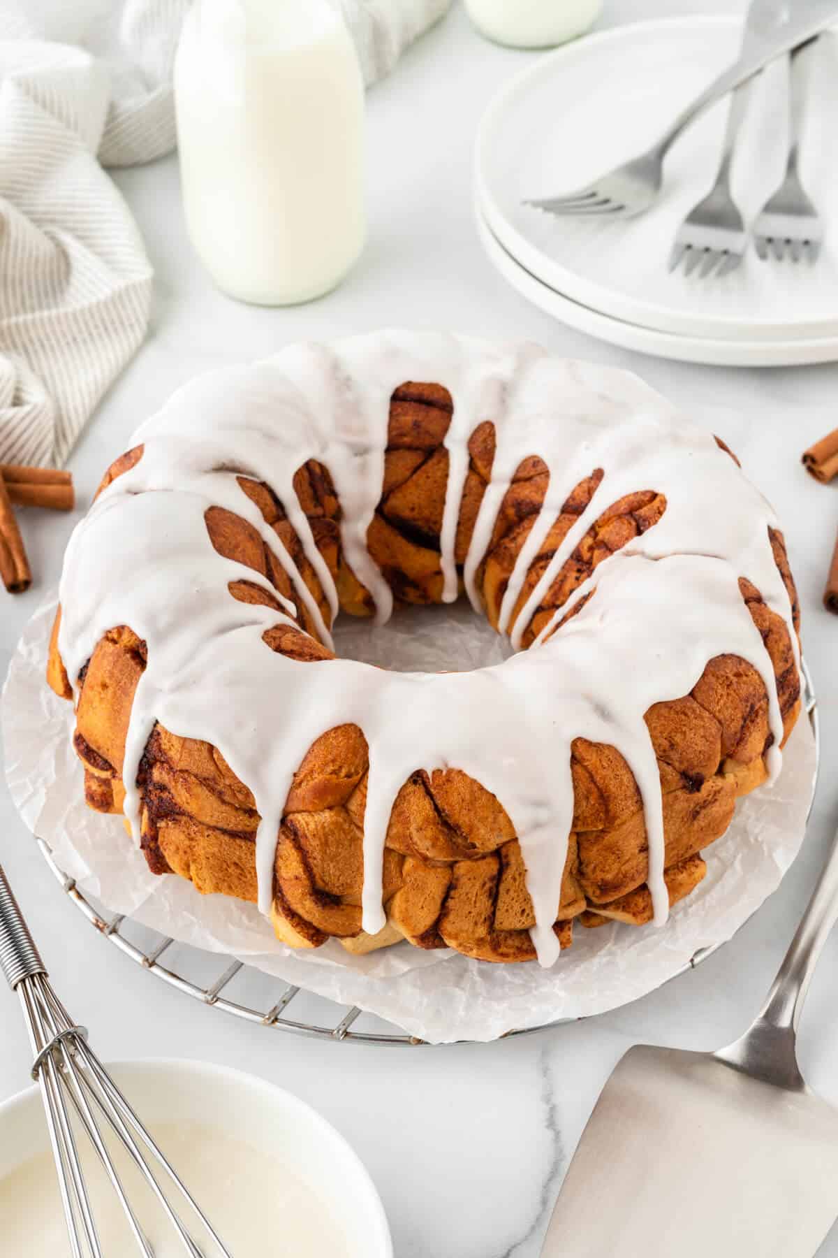 Cinnamon roll monkey bread on a platter.