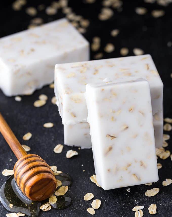 Honey Oatmeal Goat's Milk Soap - Your skin will feel amazing after washing with this simple DIY soap. Honey and oats are the perfect combination to combat dry, sensitive skin. 