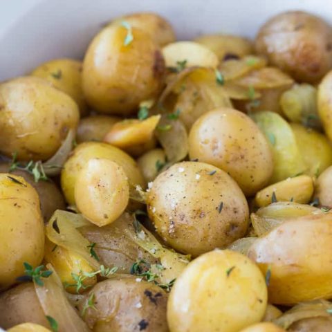 Slow Cooker Garlic Potatoes
