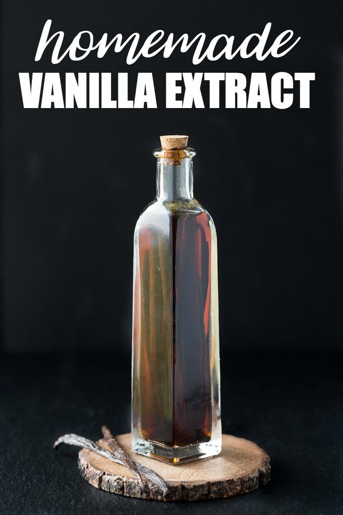 Homemade Vanilla Extract - An amazingly useful DIY gift that keeps on giving! Never use store-bought extract again with this recipe.