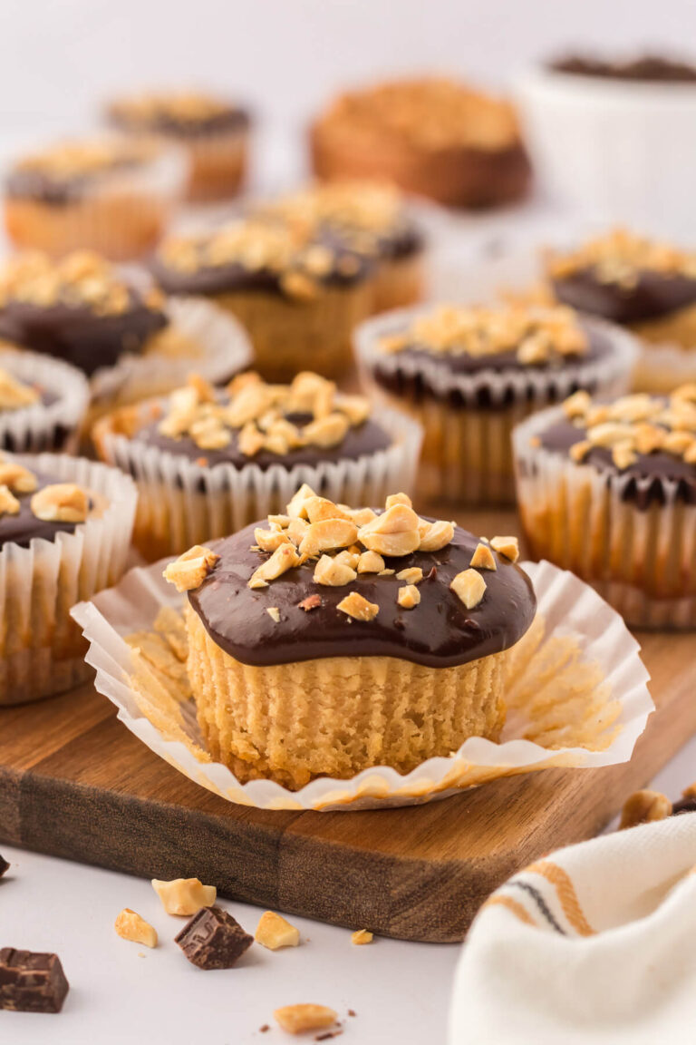 Mini Peanut Butter Cheesecakes with Chocolate Peanut Butter Sauce