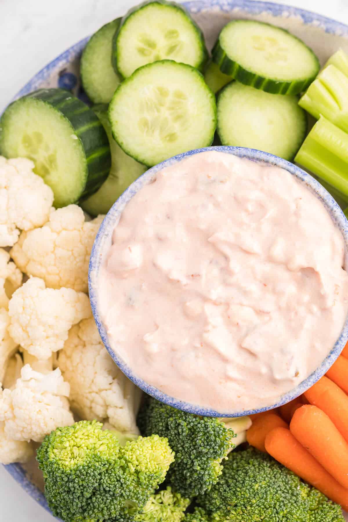 Creamy Salsa Dip - The tastiest veggie dip! Take your favorite Mexican appetizer and make it creamy for this Taco Tuesday.