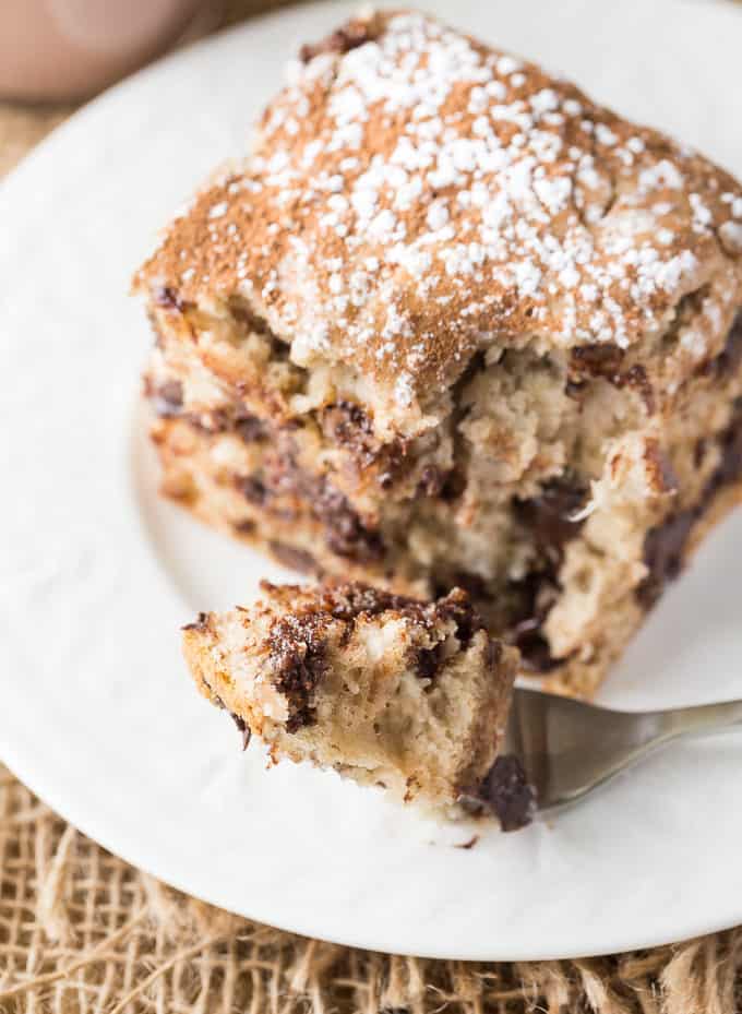 Banana Chocolate Cake - Packed full of sweet flavor! Banana and chocolate are perfect together in this easy cake recipe.