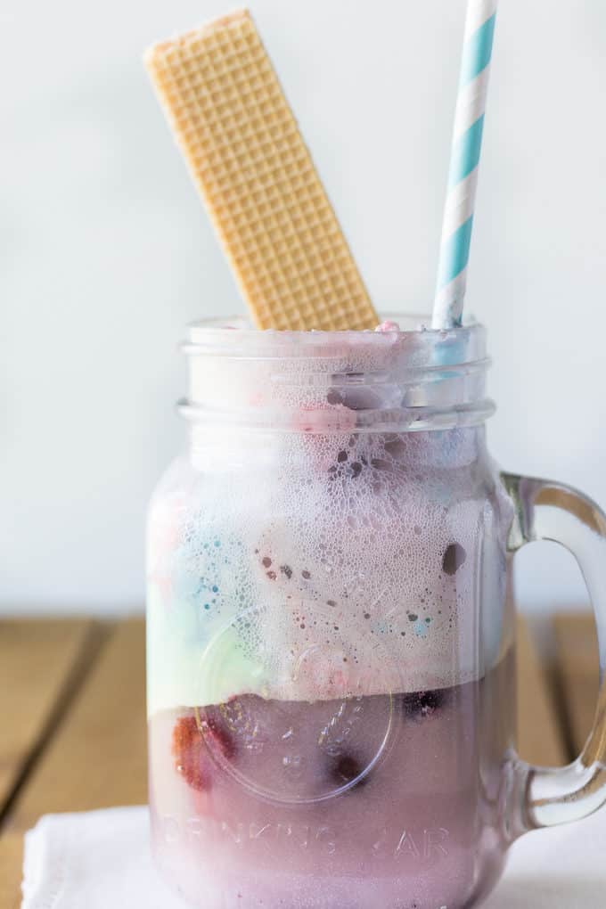 Superlicious Float - A sweet, refreshing and creamy summer drink you can enjoy to beat the heat on a hot summer's day.