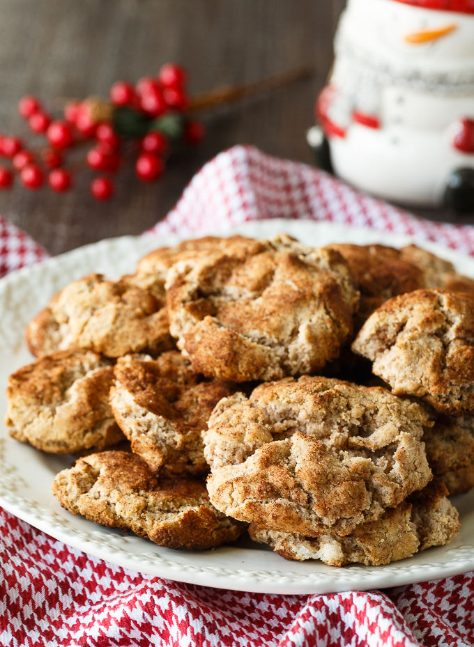 Snickerdoodles - These Christmas cookies will be an instant hit this holiday season! 