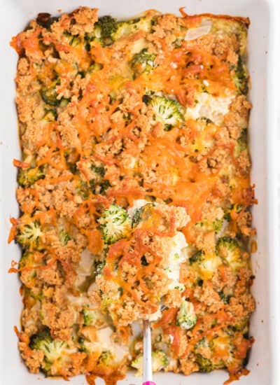 Chicken and Broccoli Casserole - This casserole is a great way to use leftover chicken. Combined with the broccoli and cheese, it is a family-pleasing main dish, served along side a salad.