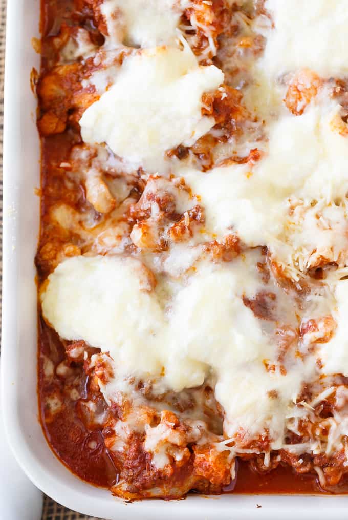 Keto Cauliflower Ziti - Enjoy all the flavours of hearty Italian meal without the carbs! This keto casserole is meaty and cheesy.