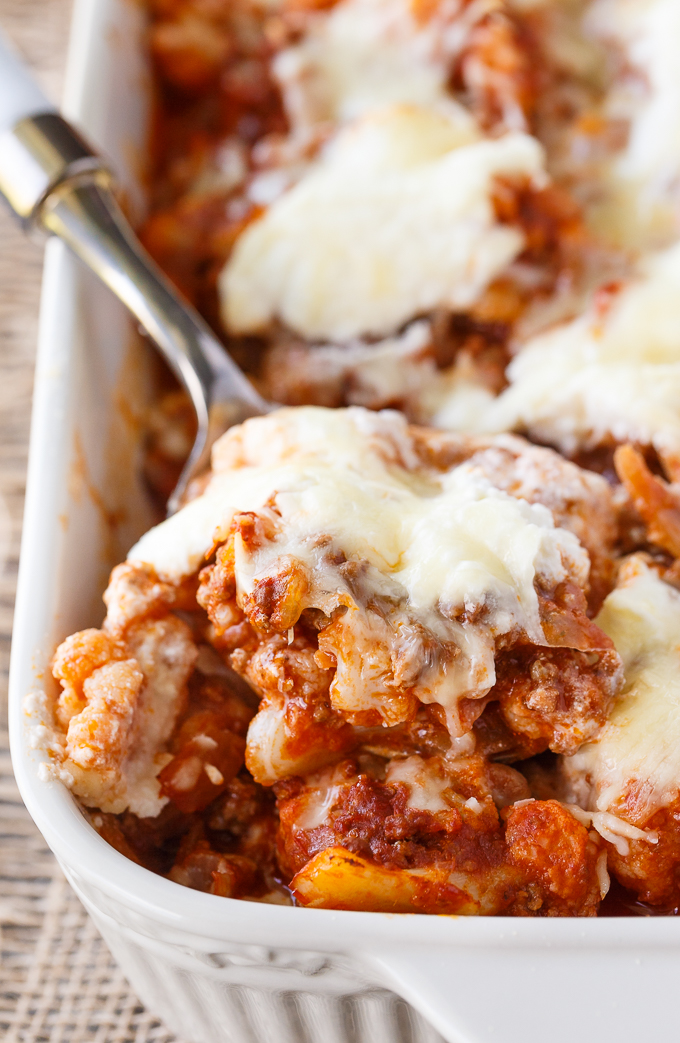 Keto Cauliflower Ziti - Enjoy all the flavours of hearty Italian meal without the carbs! This keto casserole is meaty and cheesy.