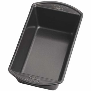 Wilton 2105-6806 Perfect Results Large Nonstick Loaf Pan, 9.25 by 5.25-Inch