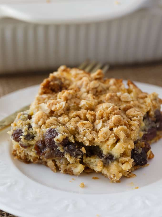 sour cream raisin bars