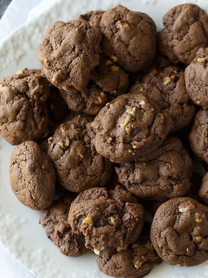 Fudge Cookies - Rich, chewy, and oh-so-chocolatey! No matter the occasion, you can't beat these mouthwatering cookies. Perfect for Christmas cookie exchanges!