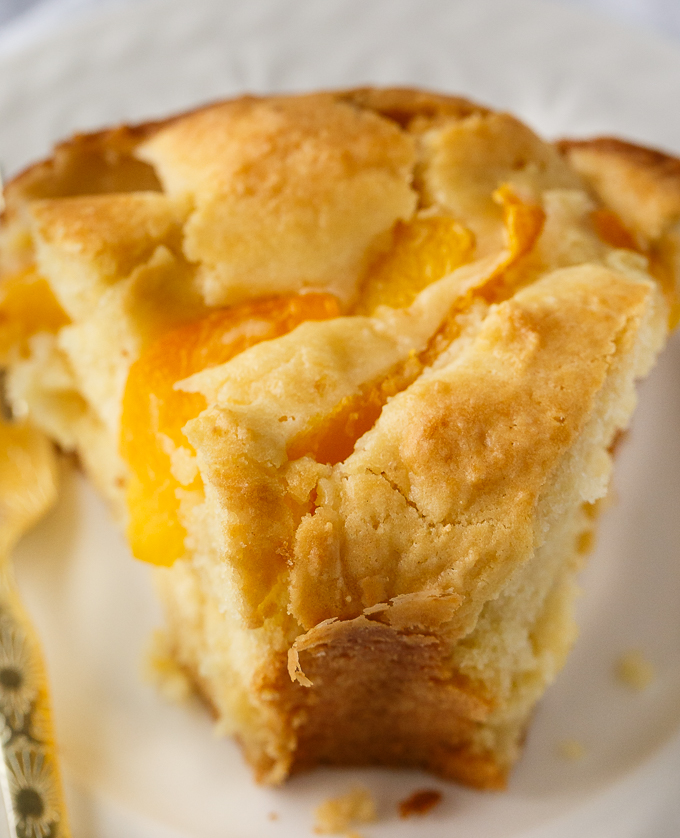 Peach Coffee Cake - A fruity cake that's great for breakfast or a snack. No fresh peaches required for a year-round treat.