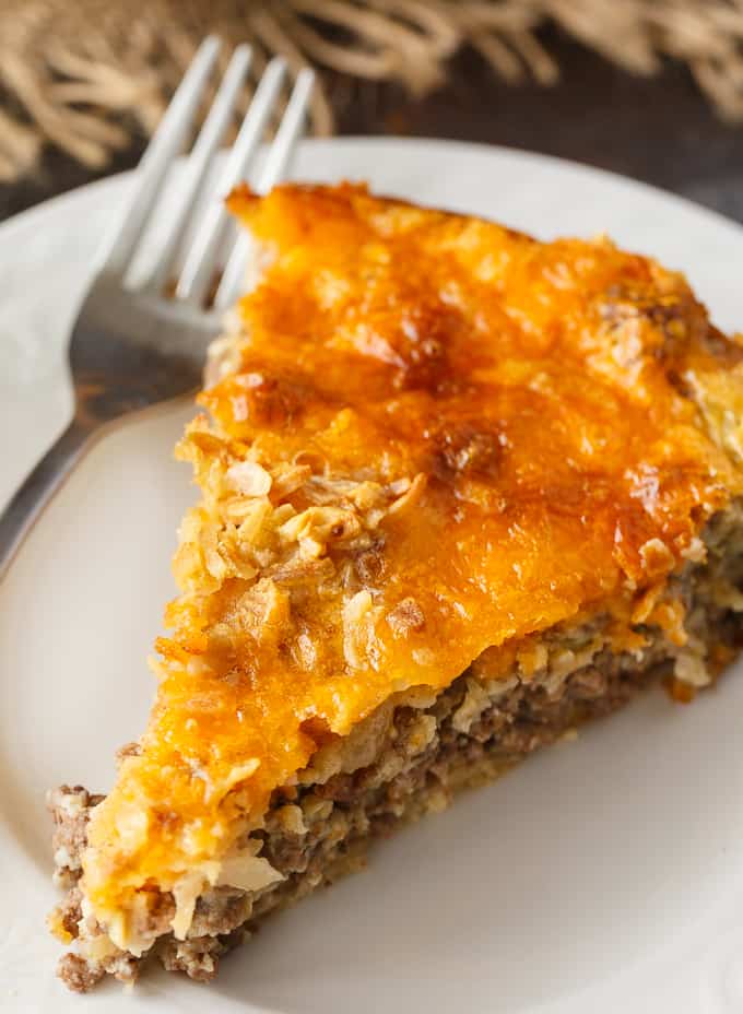 Impossible Cheeseburger Pie - Super easy and delicious! This yummy recipe is full of cheesy beefy flavor that everyone loves.