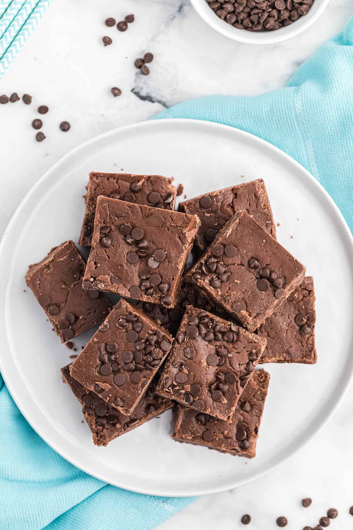 Chocolate Cake Batter Fudge - This easy fudge recipe is no bake and made with a box of cake mix. Each bite is rich and fudgy!