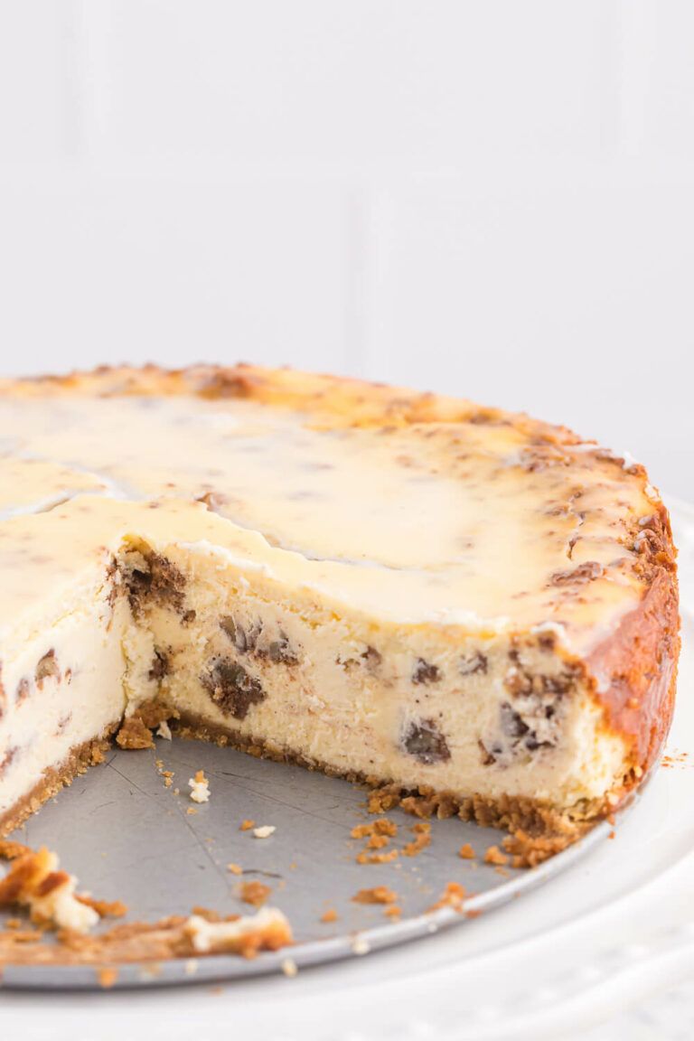 Cinnamon Roll Cheesecake Recipe