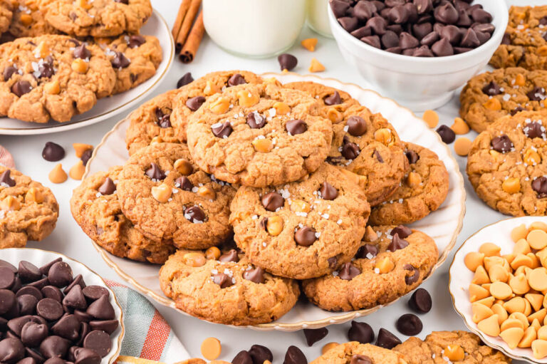 A plate of cookies.