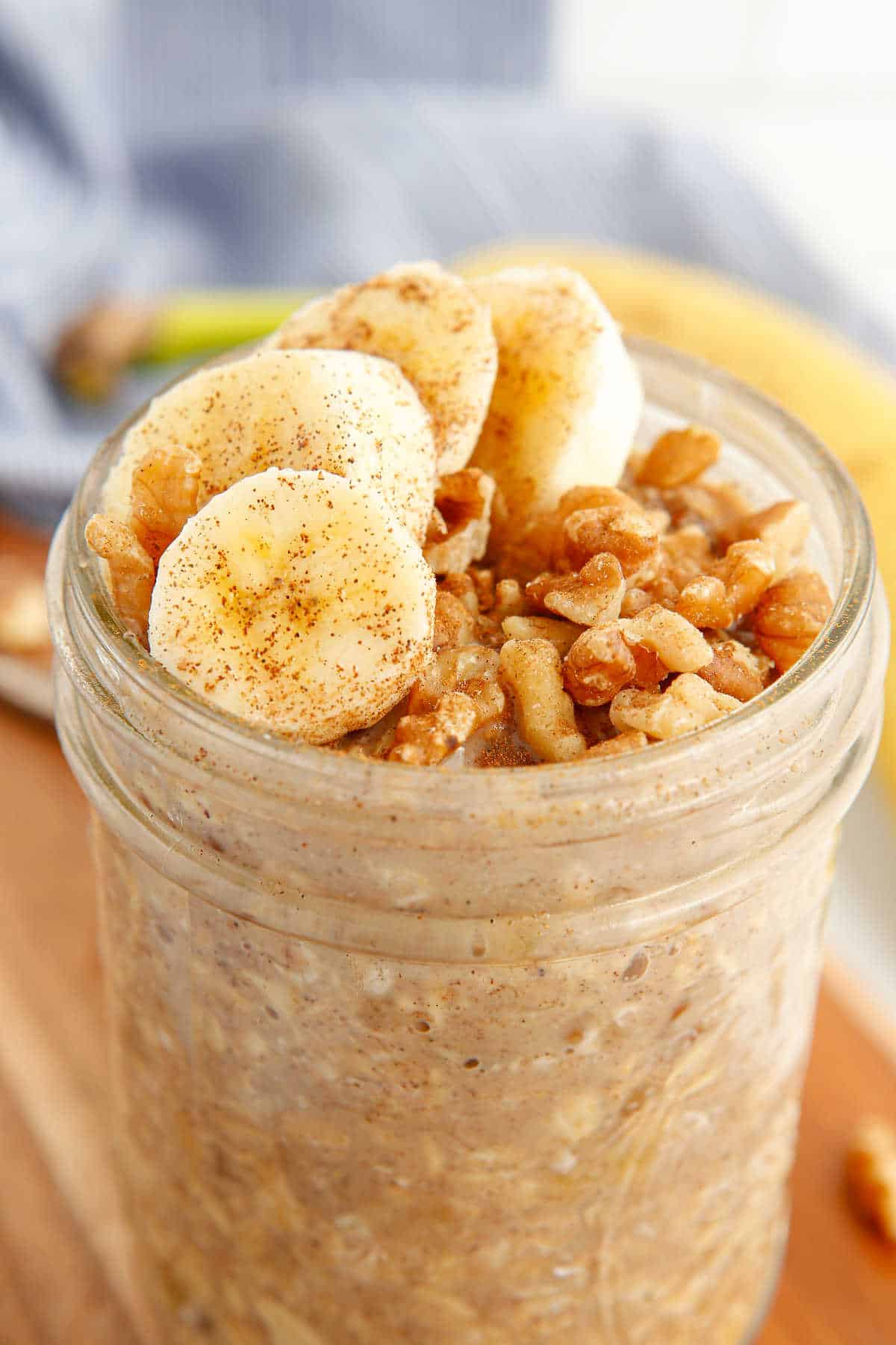 A mason jar of banana bread overnight oats.