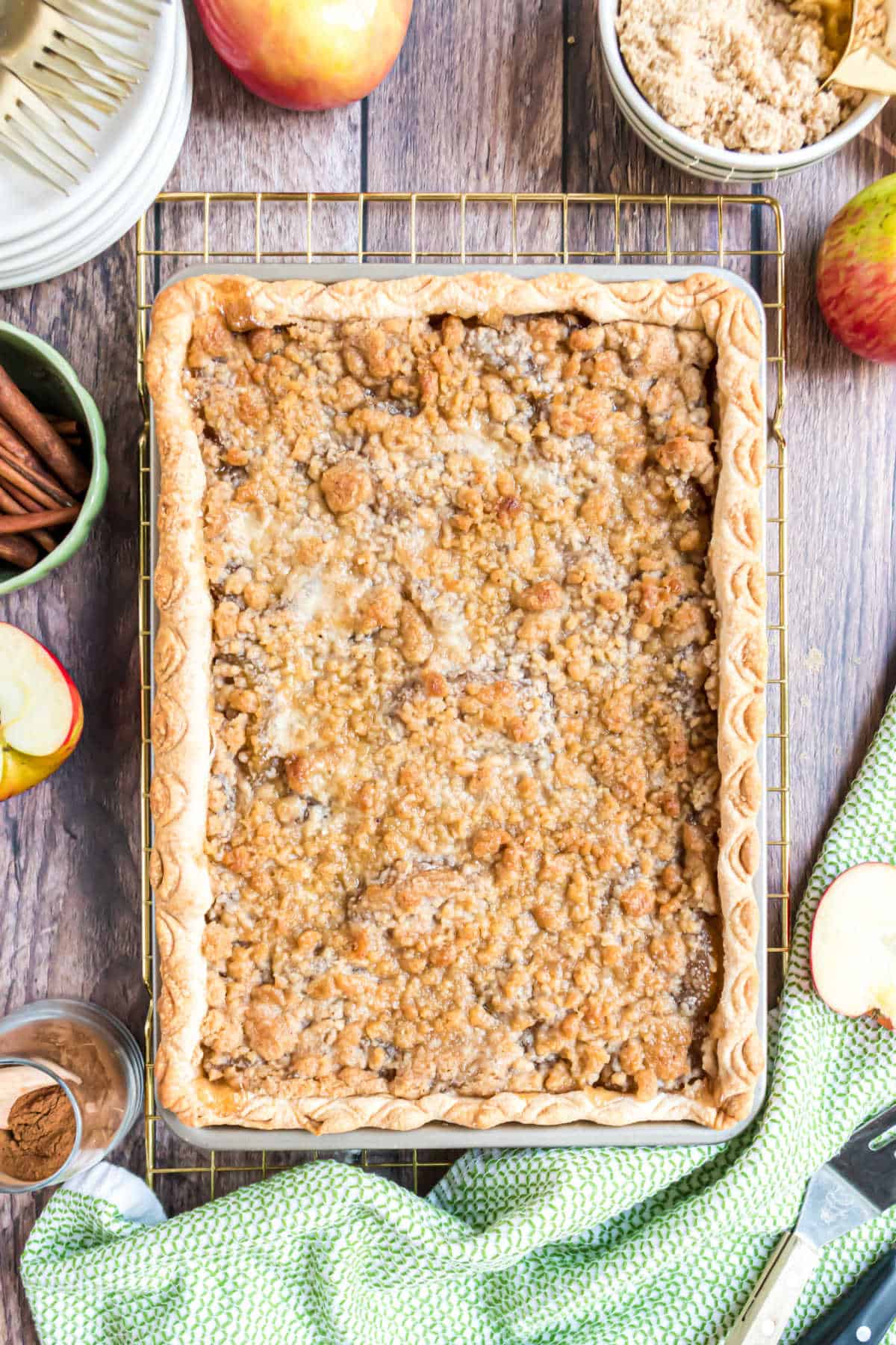 Apple Half Slab Pie