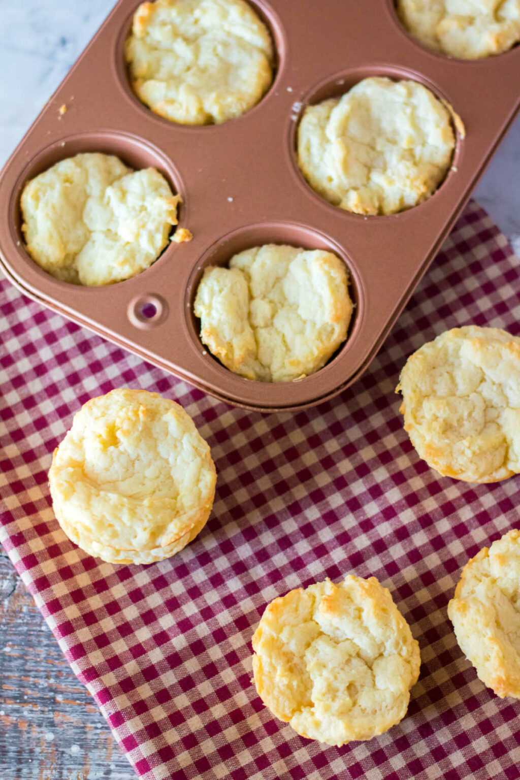 Easy Sour Cream Biscuits Recipe {3 Ingredients!} Simply Stacie