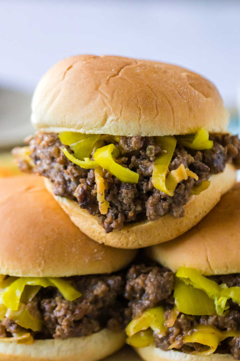 Slow Cooker Mississippi Sloppy Joes