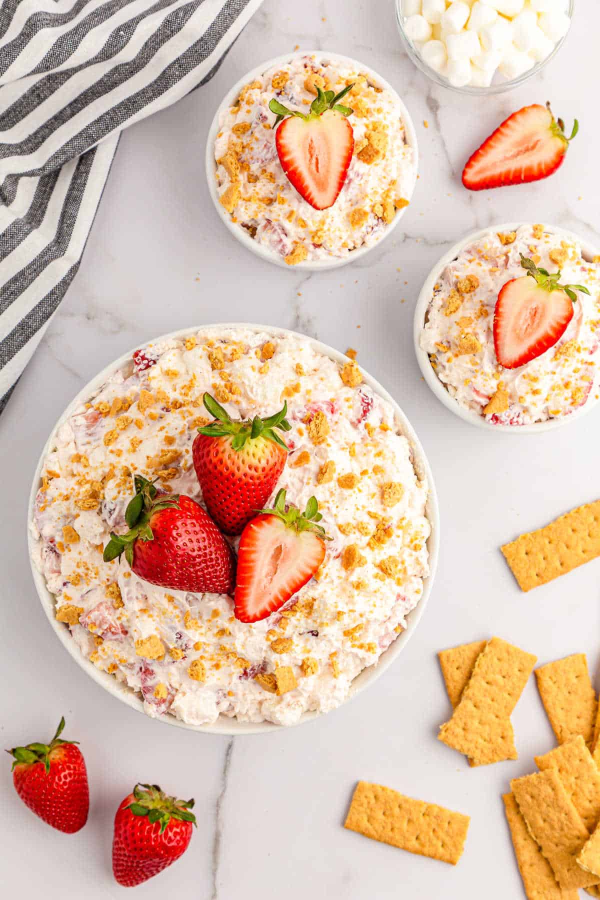 Bowls of strawberry cheesecake fluff.