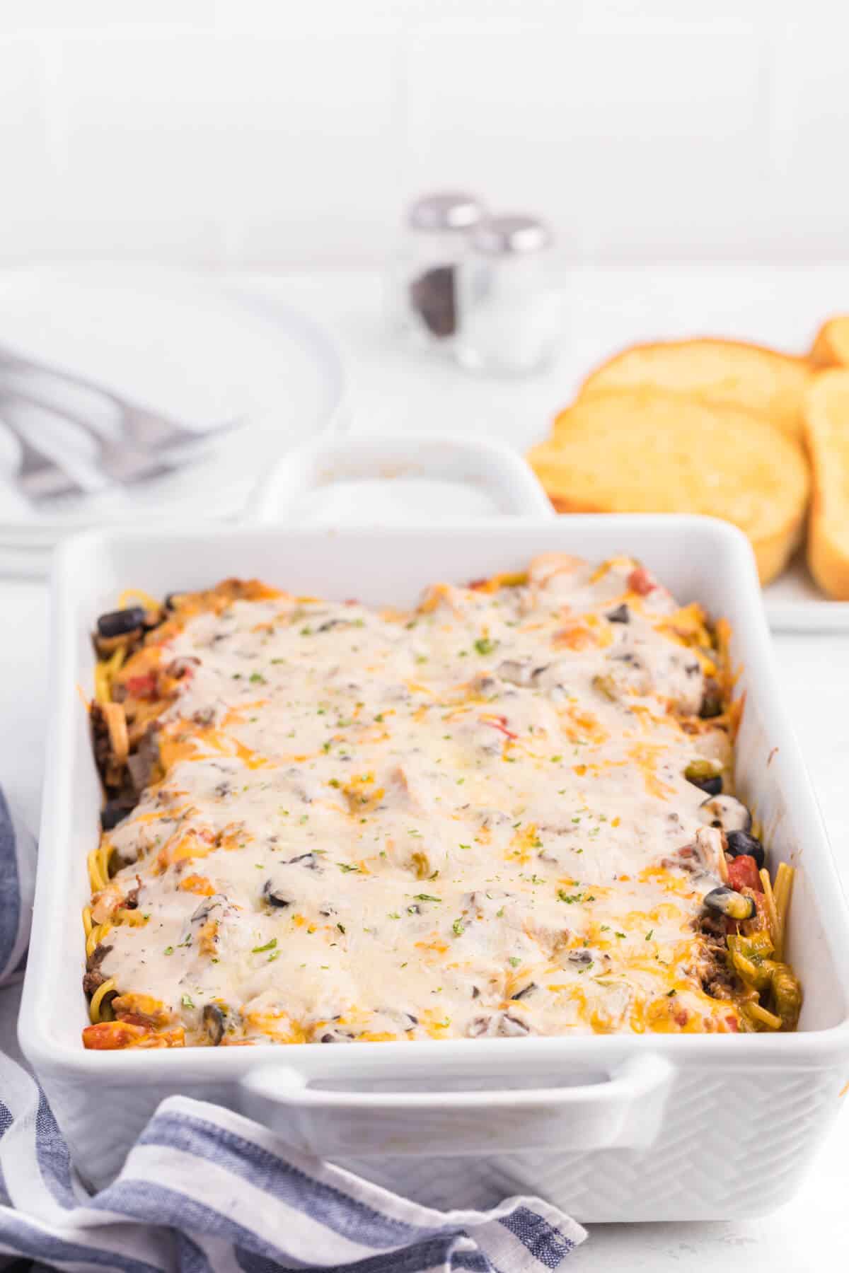 A pan of spaghetti casserole.