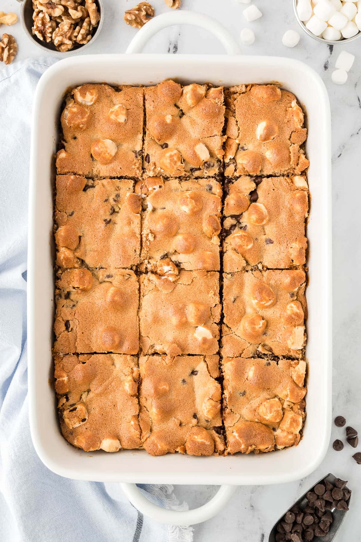 A pan of mud hen bars.