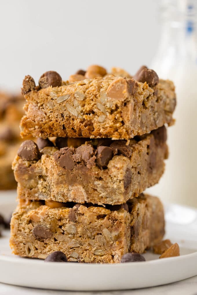 Chewy Bars Recipe {Super easy to make} - Simply Stacie
